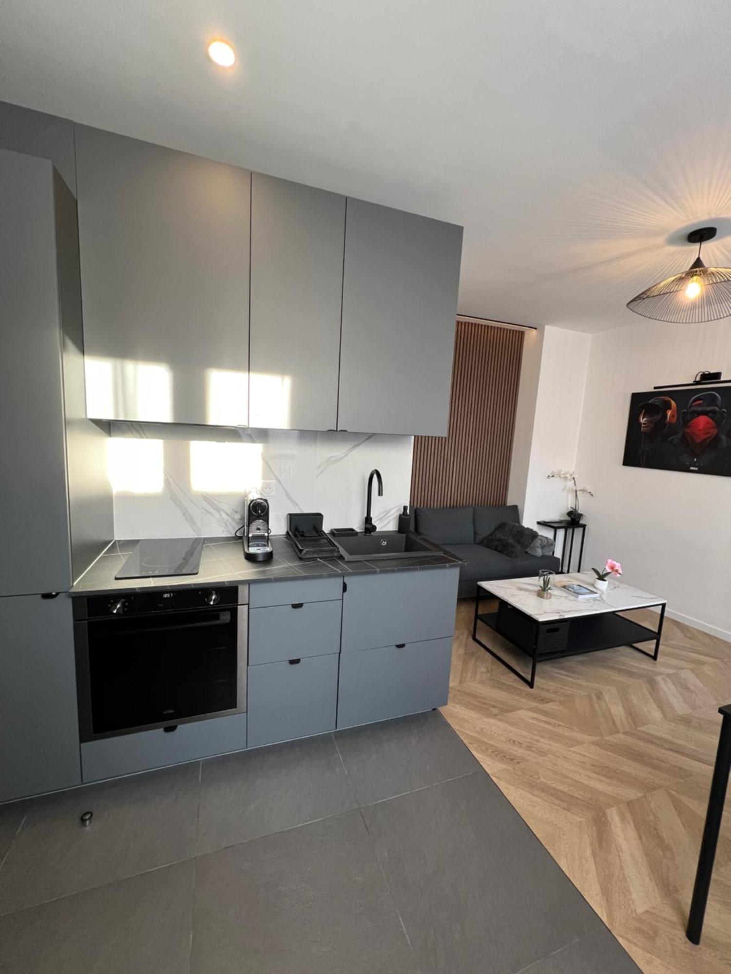 Apartment Superbe Neuf 2 Pieces Vincennes Pte De Paris